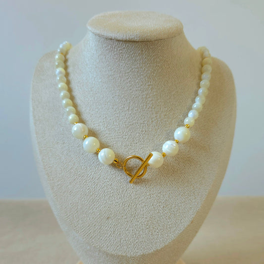 Necklace Luna Pearl