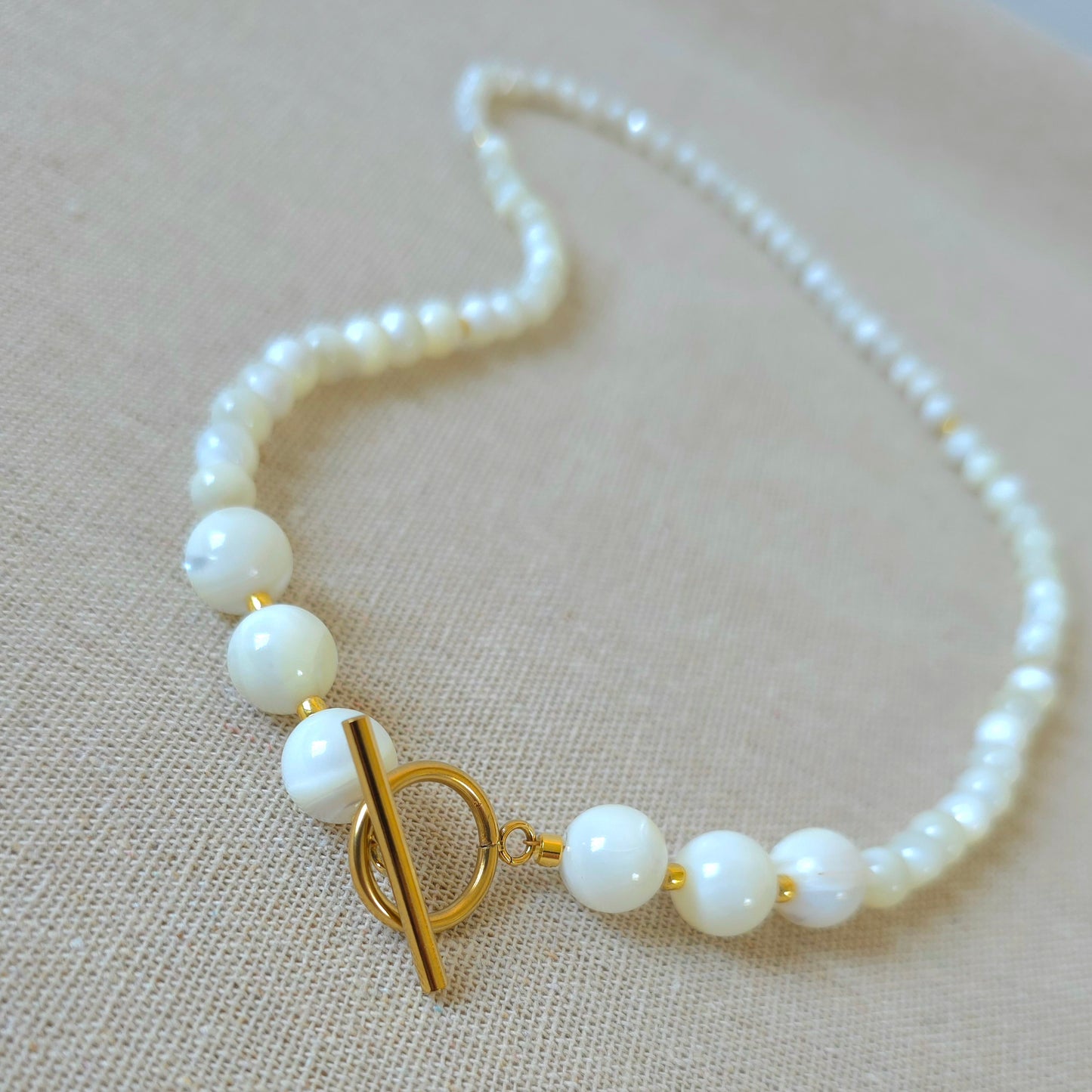 Necklace Luna Pearl